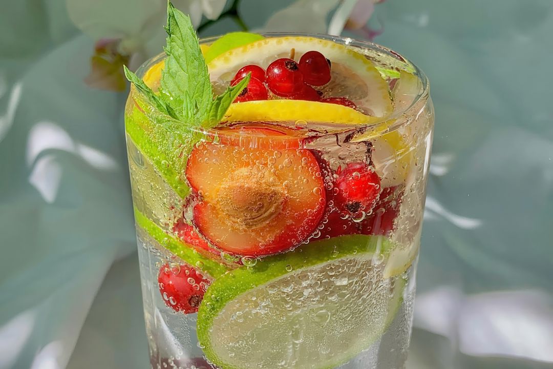 10 Easy Ways to Make Infused Water for Extra Hydration - BriteLune