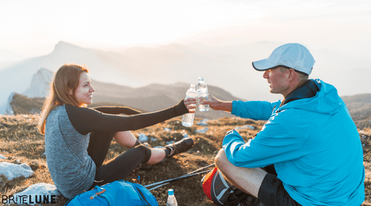 7 Holiday Travel Tips to Stay Hydrated - BriteLune